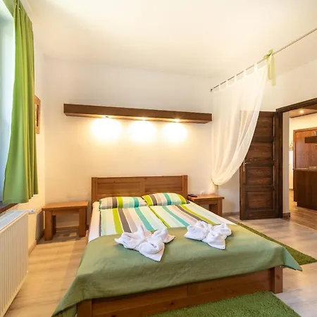 Aparthotel Juhar Apartmanhaz 4*
