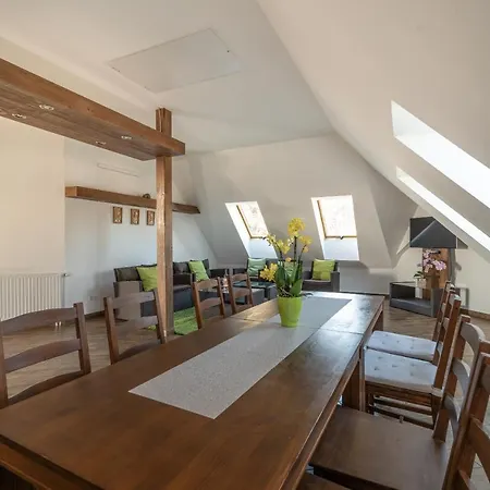 Juhar Apart-hotel Balatongyörök