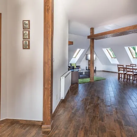 Apart-hotel Juhar 4*