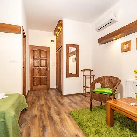 Juhar Balatongyörök