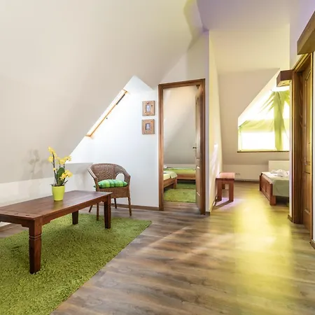 Juhar Apart-hotel Balatongyörök