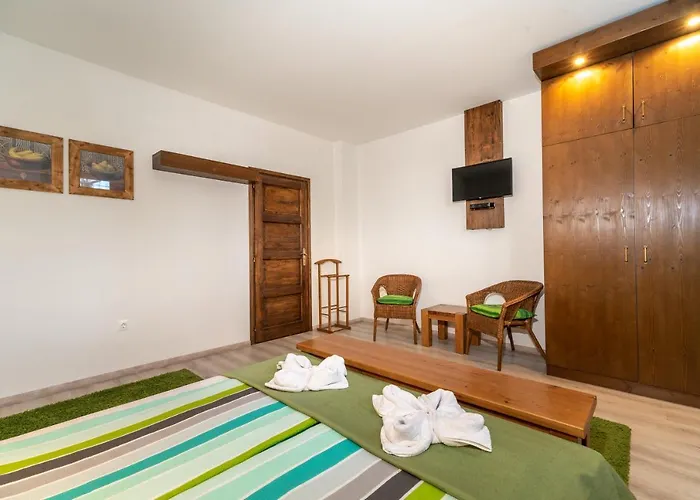 Juhar Apartmanhaz 公寓式酒店