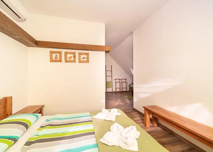 Juhar Apartmanhaz 4* Балатондьёрёк