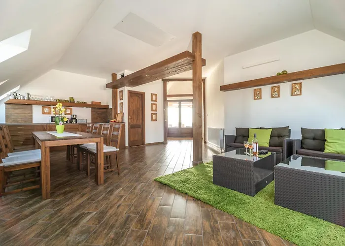 Lägenhetshotell Juhar Apartmanhaz 4*