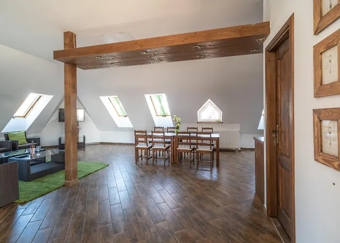 Juhar Apartmanhaz Lägenhetshotell