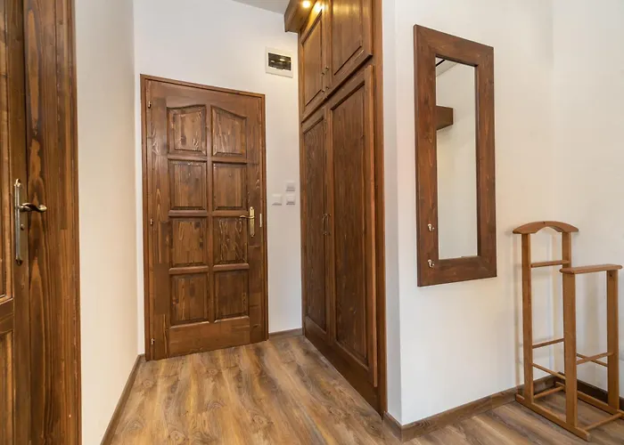 Juhar Apartmanhaz Lägenhetshotell 4*